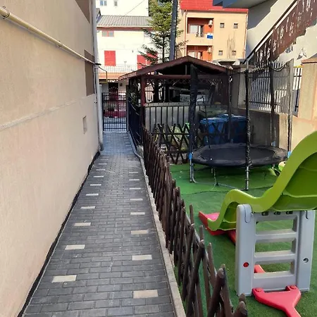 Guest house Efor *