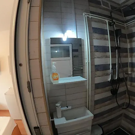 Efor Guest house